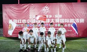 皇马签下邓弗里斯引发转会热潮